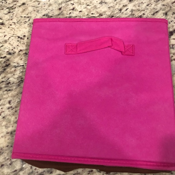 Storage containers - Picture 2 of 4